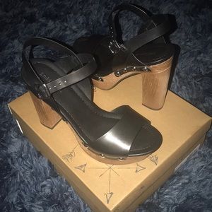 Indigo Platform Sandals